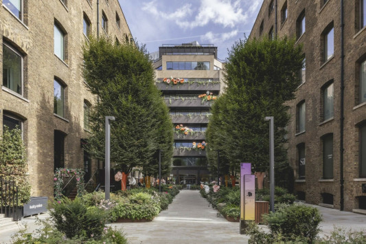 7 Devonshire Square