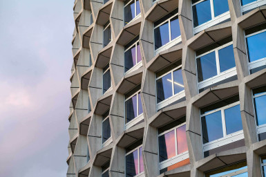 Concrete Society: Space House
