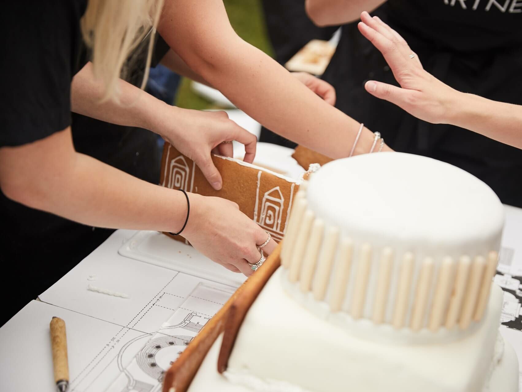 Great Architectural Bake Off 2017: St. Paul's Cakethedral – Squire & Partners