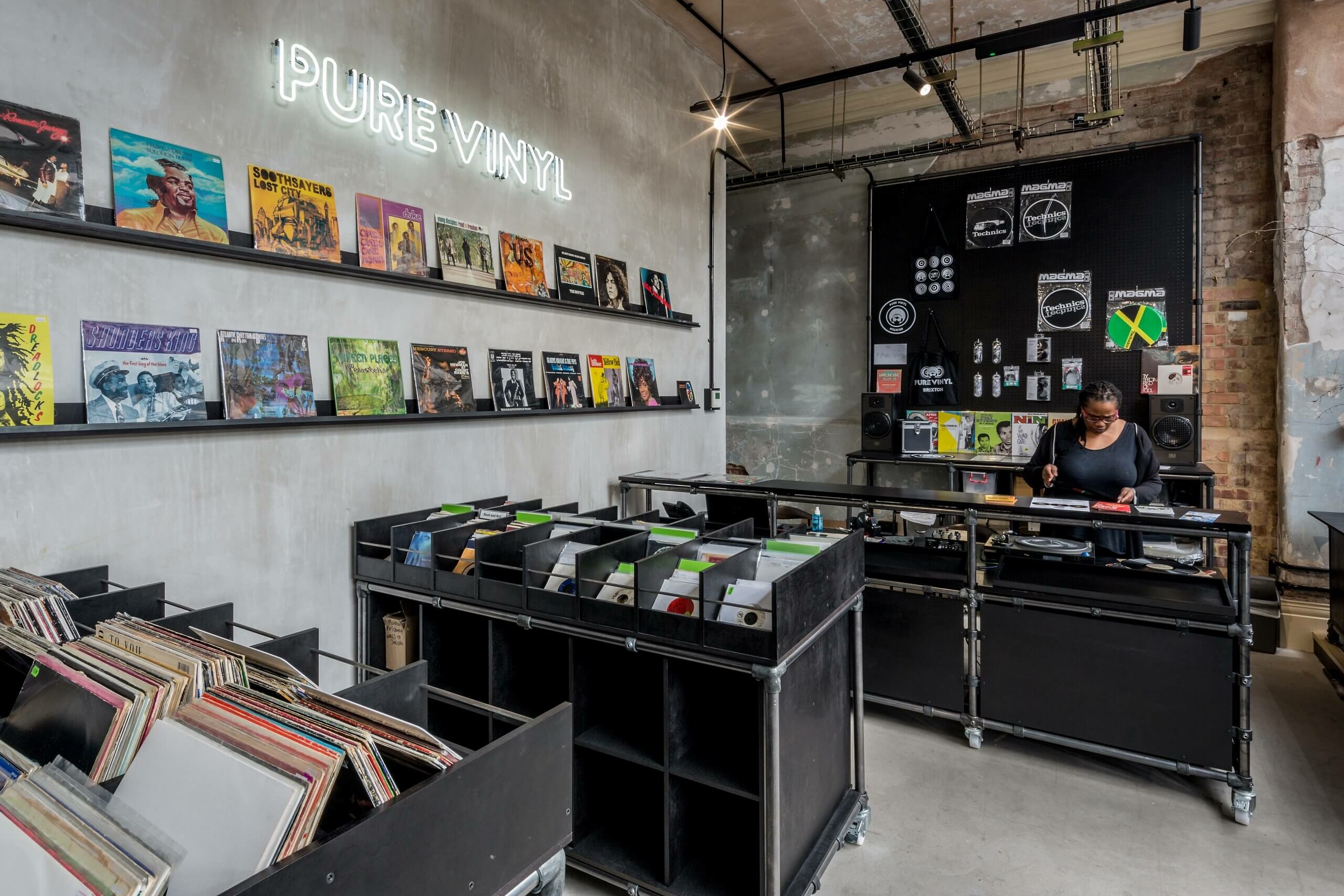 Pure Vinyl – Squire & Partners
