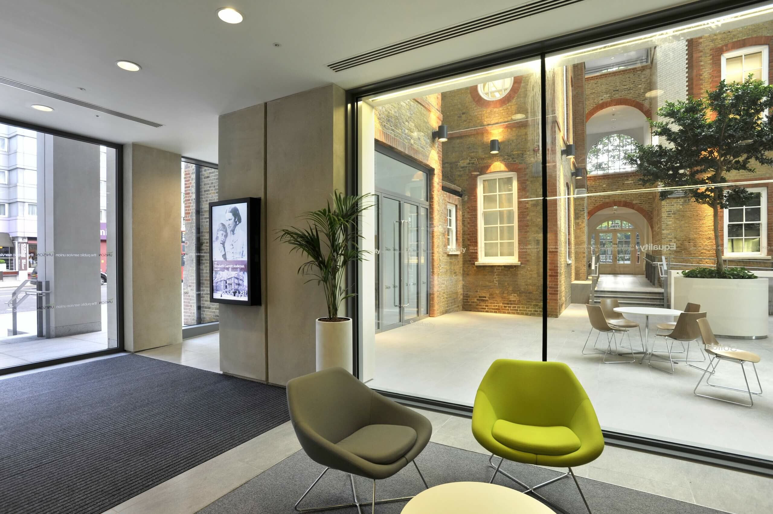 Elizabeth Garrett Anderson Gallery – Squire & Partners