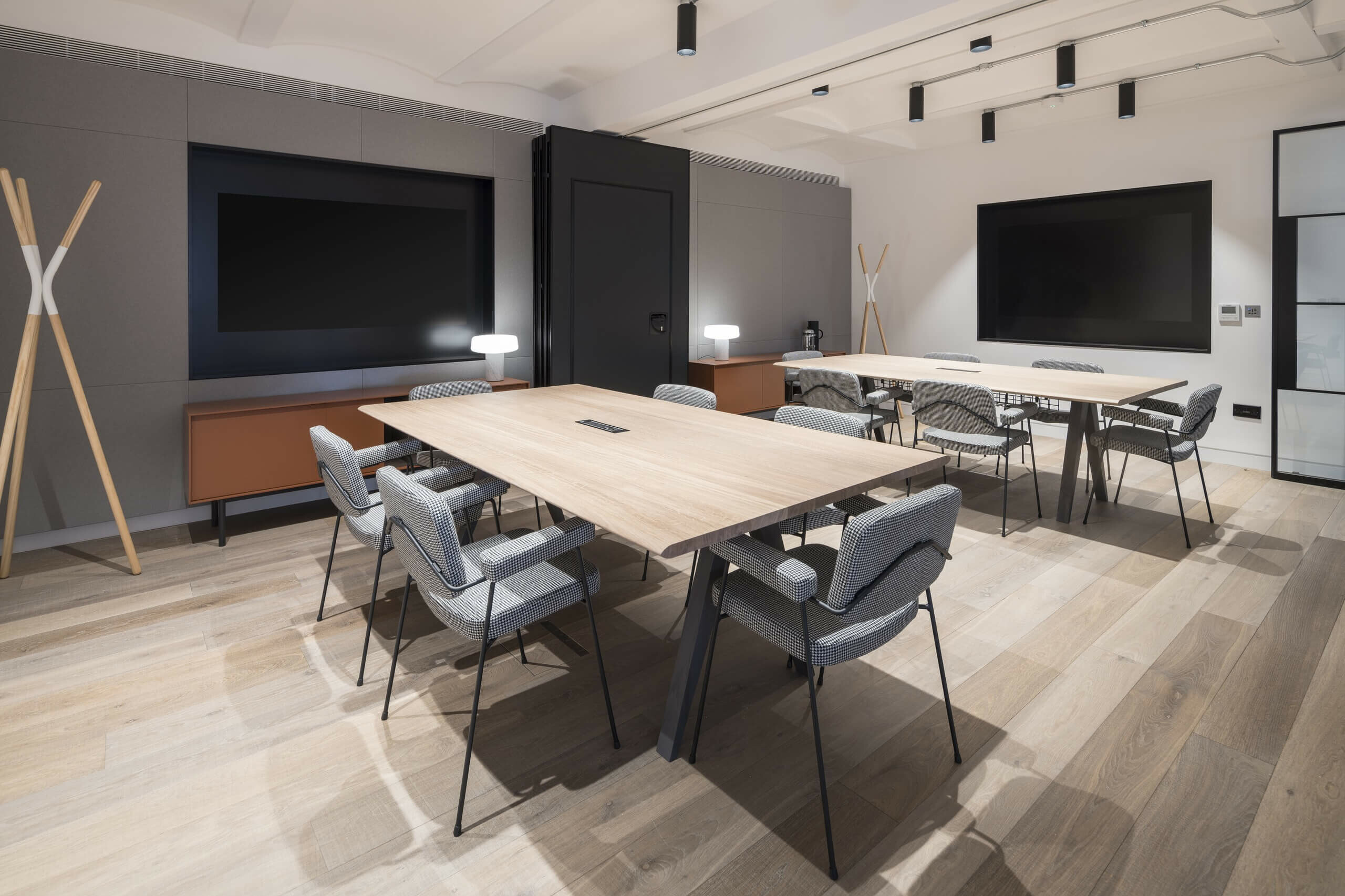Unit 4A Greencoat House – Squire & Partners