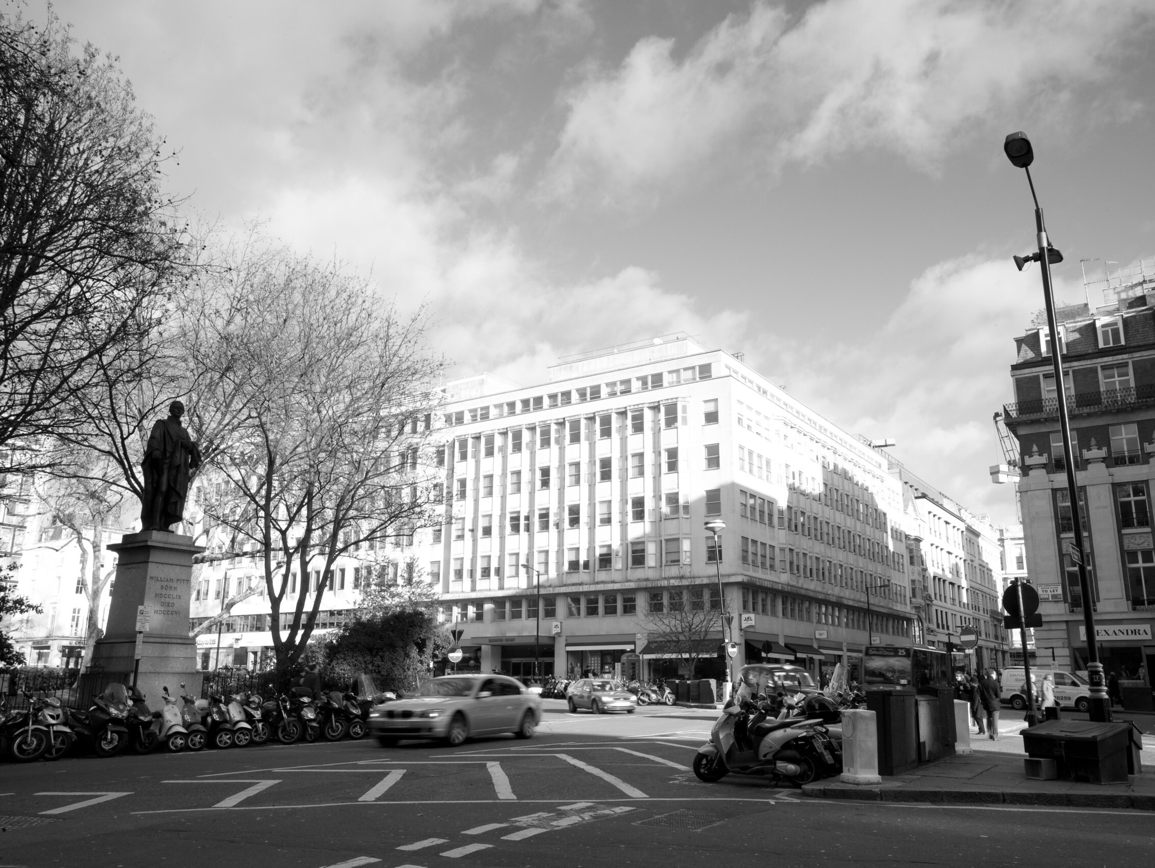 5 Hanover Square – Squire & Partners