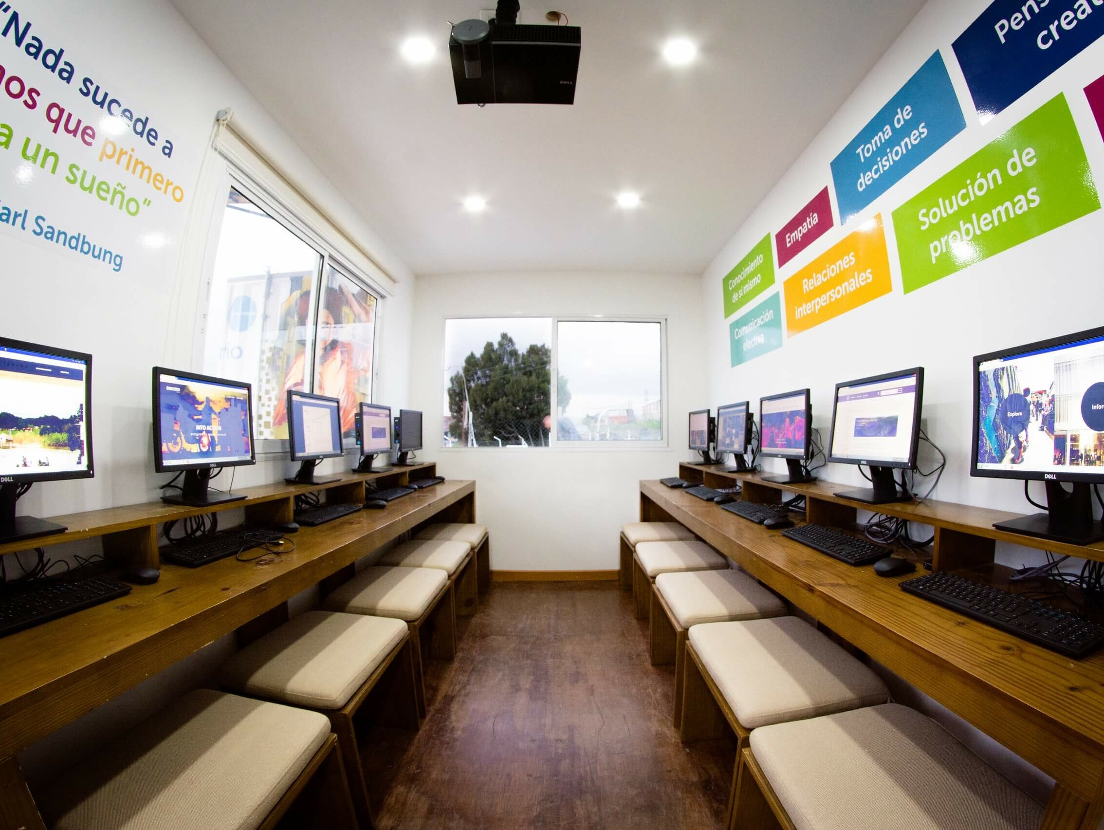 Solar Community Hub, Bogota – Squire & Partners