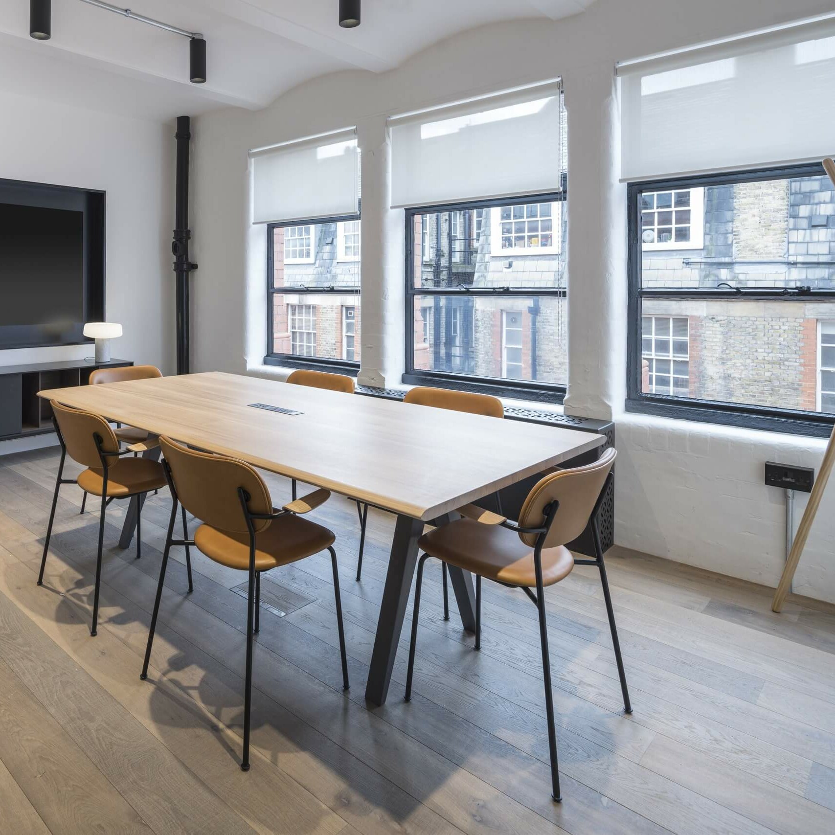 Unit 4A Greencoat House – Squire & Partners