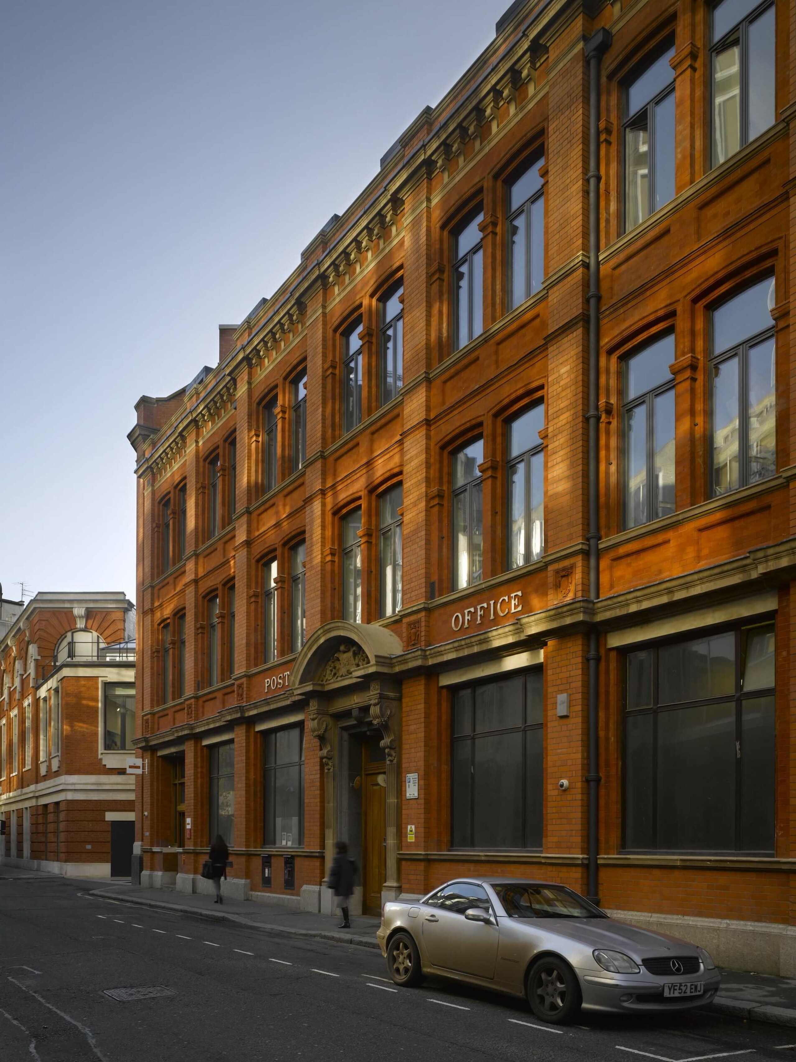 Howick Place, Apartment III – Squire & Partners